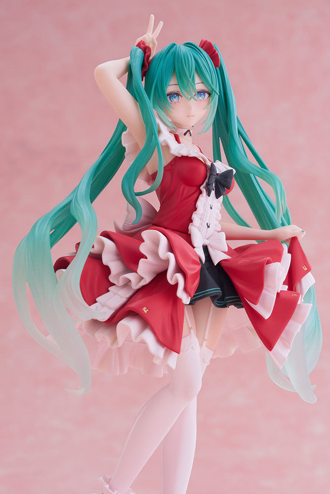 Vocaloid Hatsune Miku fashion lolita figure